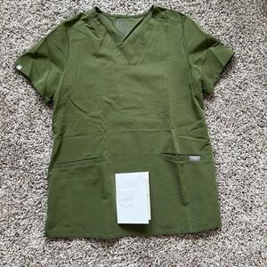 Figs Casma Three Pocket Scrub Top - Small - Dark Olive